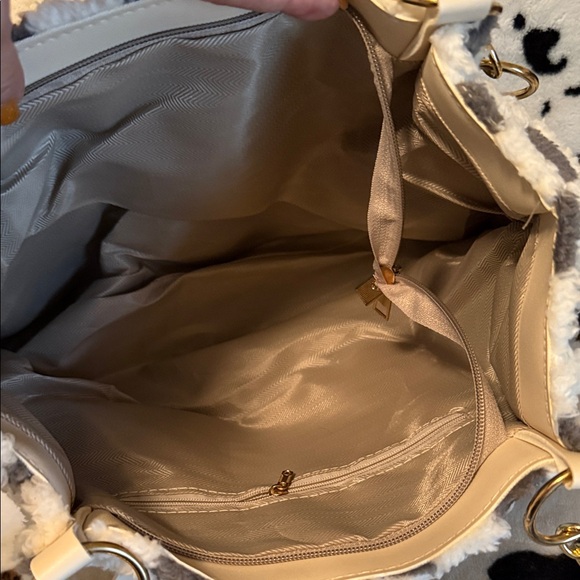 Checkered Black and White Shoulder Bag - Picture 4 of 4